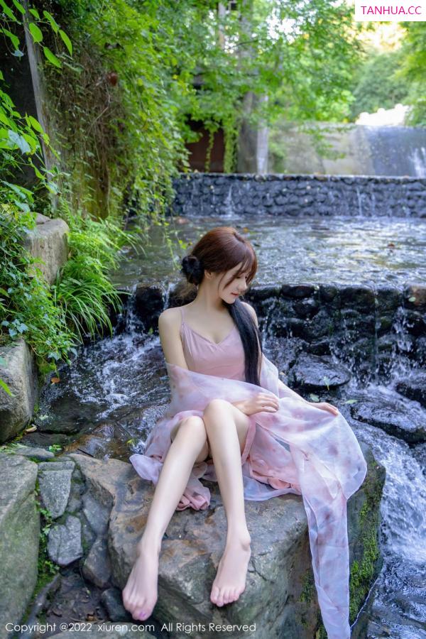 婠婠么  [XiuRen秀人网]高清写真图 2022.10.11 No.5690 婠婠么&小肥莹第27张图片